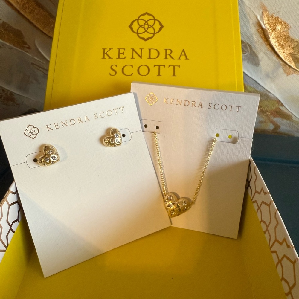 Kendra Scott Gold Heart Jewelry Set